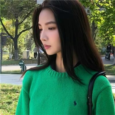 黑色池塘